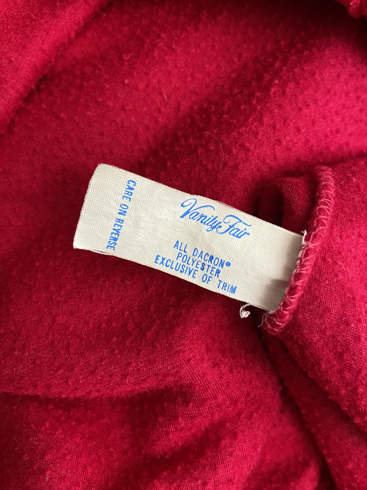 Vintage 1970s Fuschia Fleece House Robe
