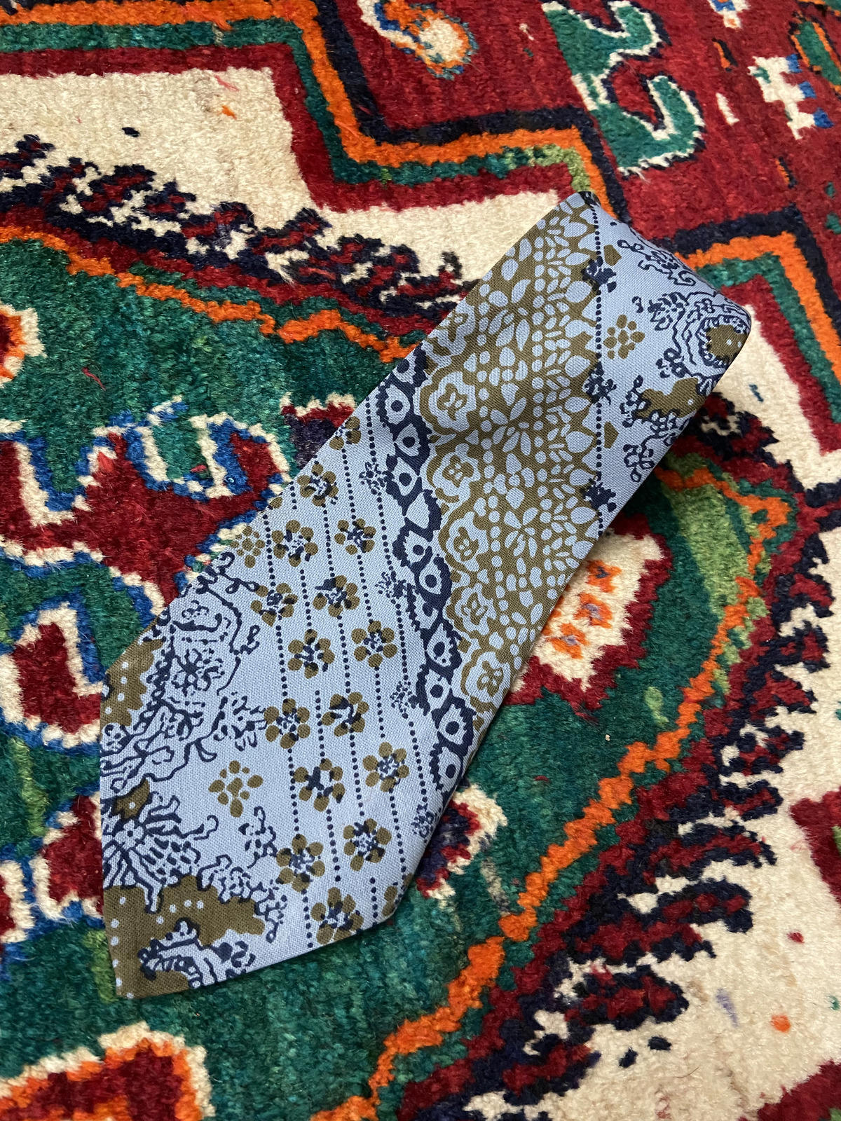 Vintage 1970s Christian Dior Patterned Kipper Tie