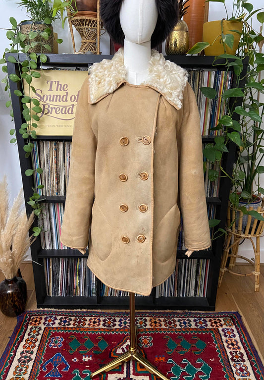 Vintage 1970s Beige Sheepskin Coat