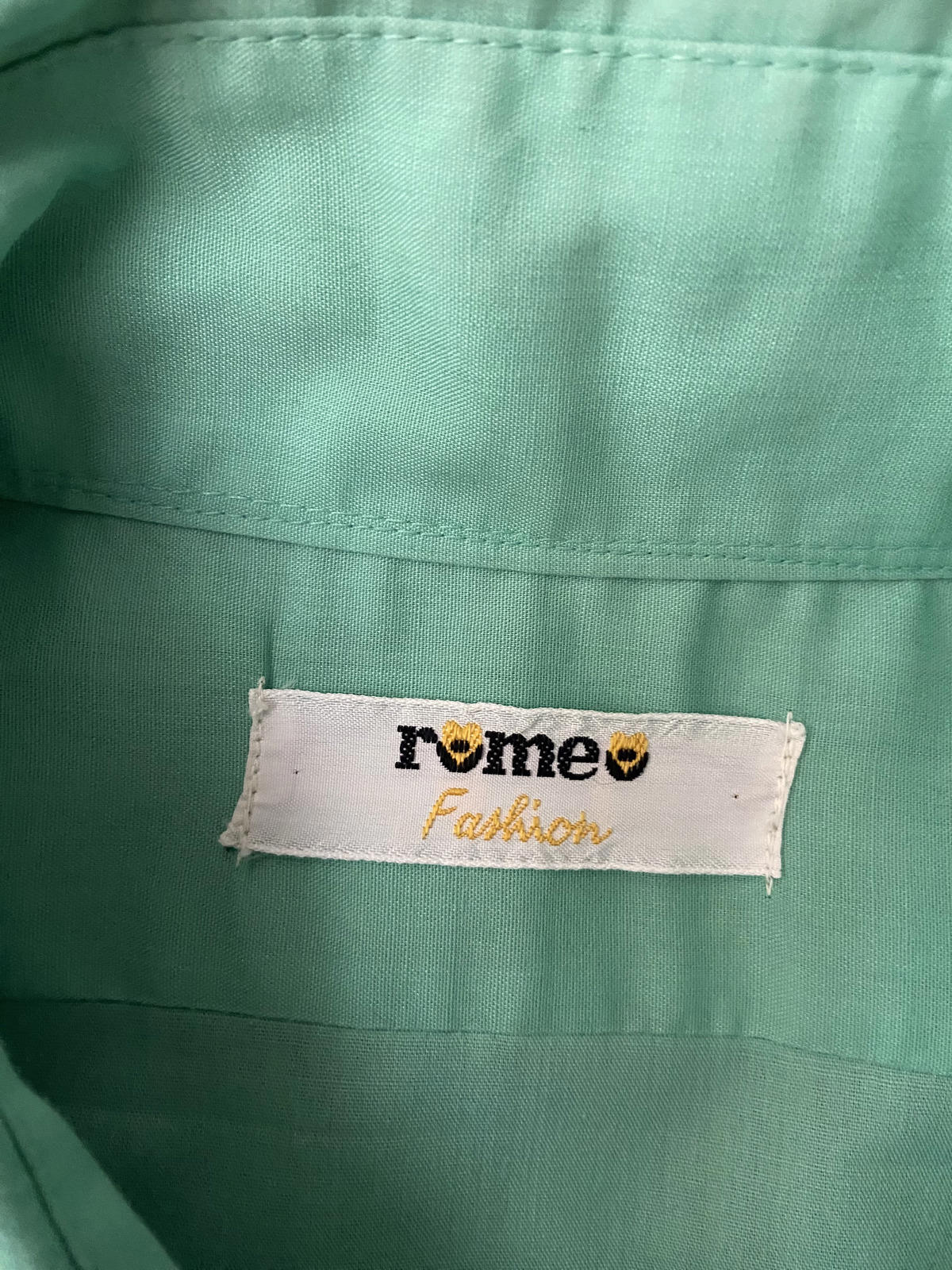 Vintage 1970s Green Dagger Collar Shirt