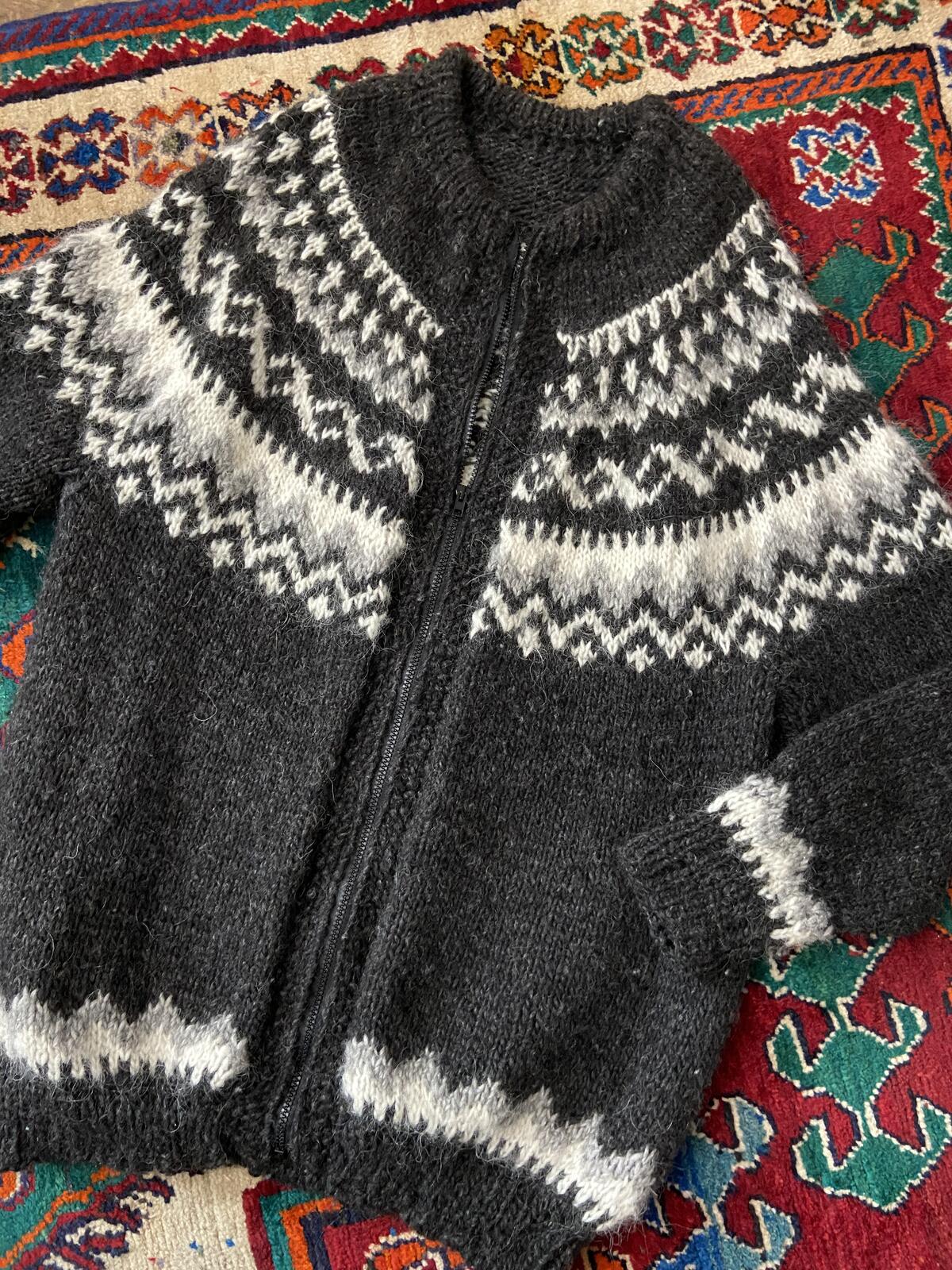 Vintage 1970s Grey Nordic Chunky Cardigan