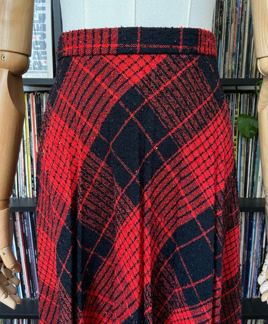 Vintage 1970s Black & Red Check Pleated Skirt