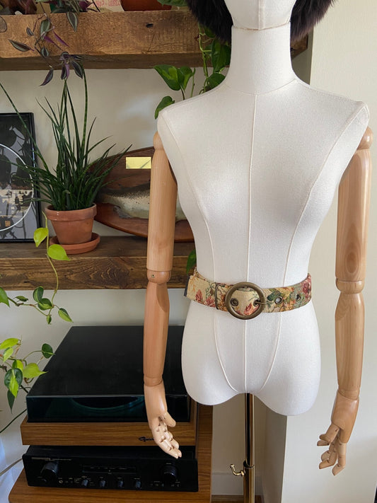 Vintage Beige Floral Tapestry Belt