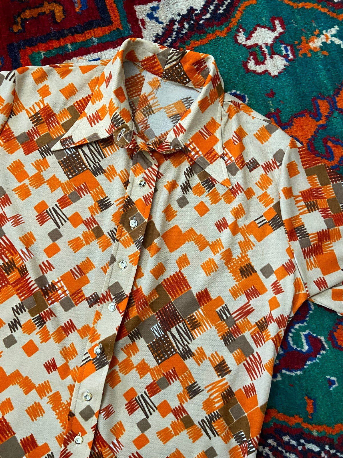 Vintage 1970s Beige & Orange Retro Dagger Collar Shirt