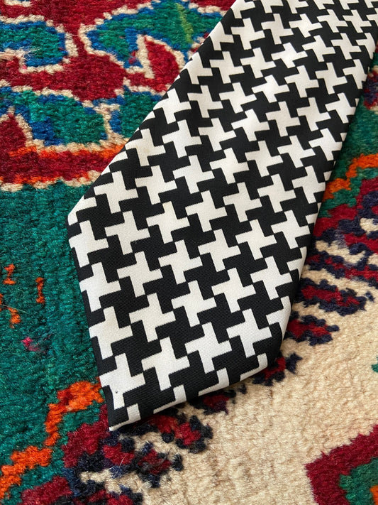 Vintage 1970s St Michael Black & White Houndstooth Kipper Tie