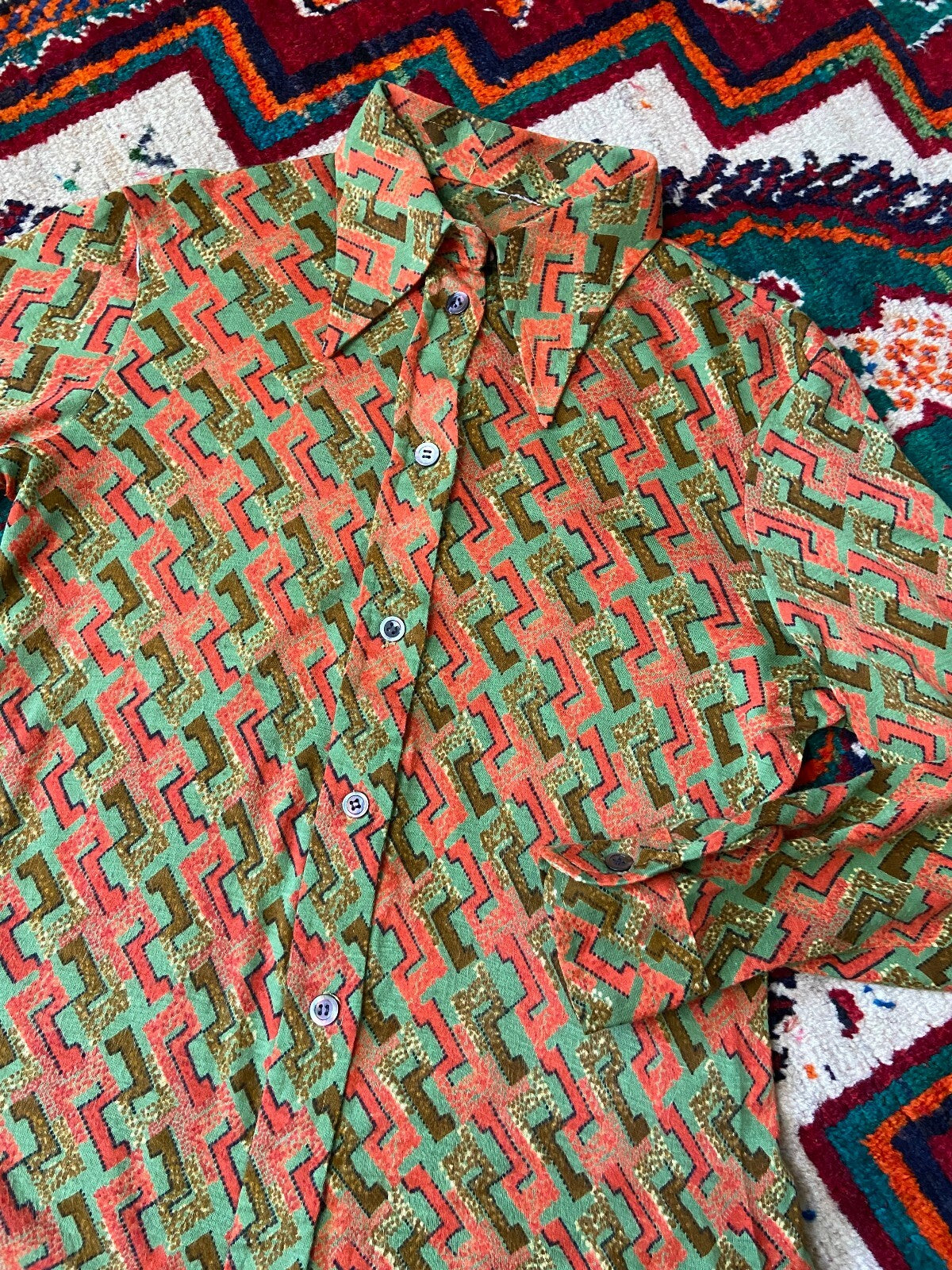 Vintage 1970s Green & Orange Print Dagger Collar Shirt
