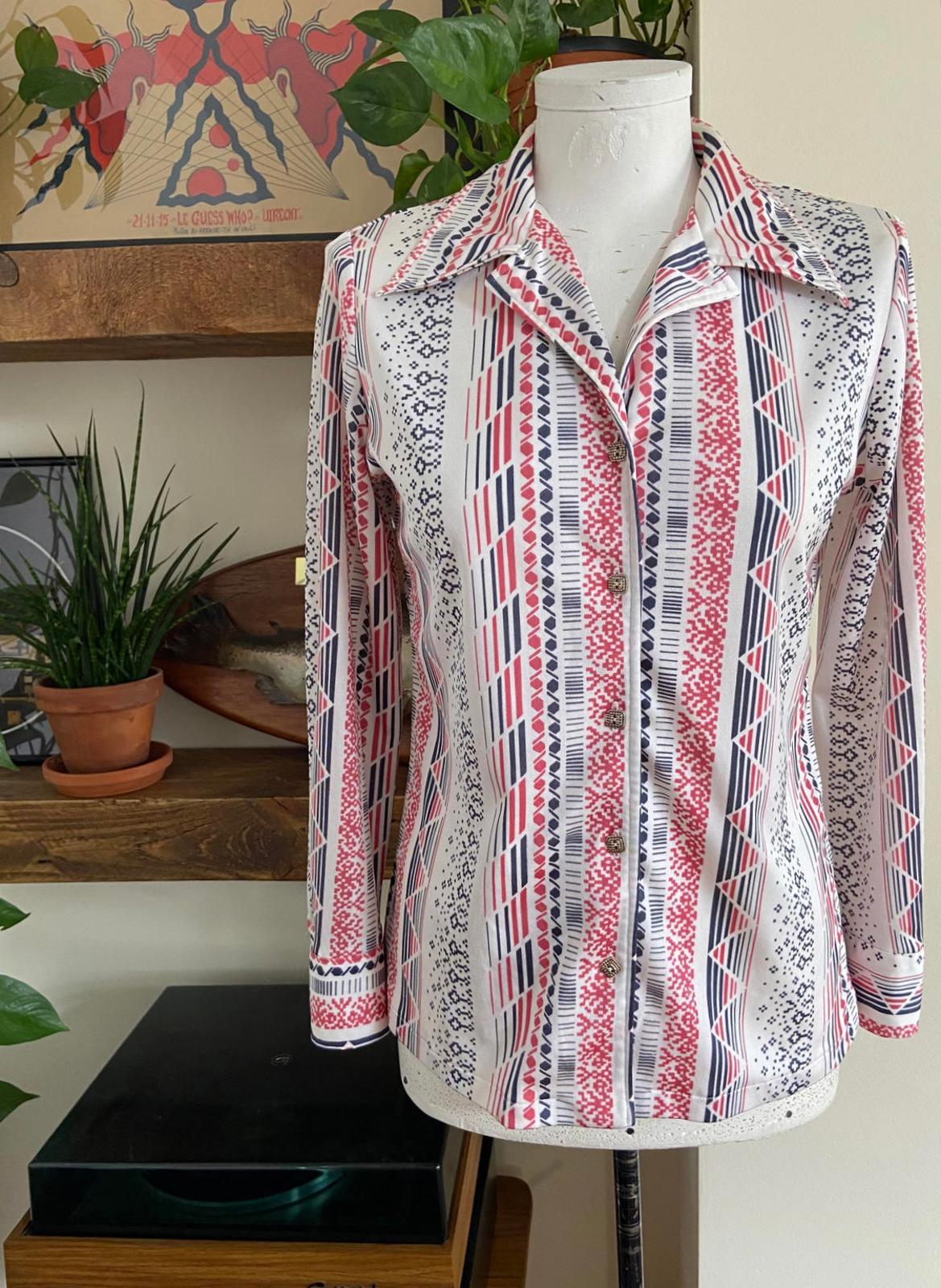 Vintage 1970s Pink Grey Patterned Jersey Shirt