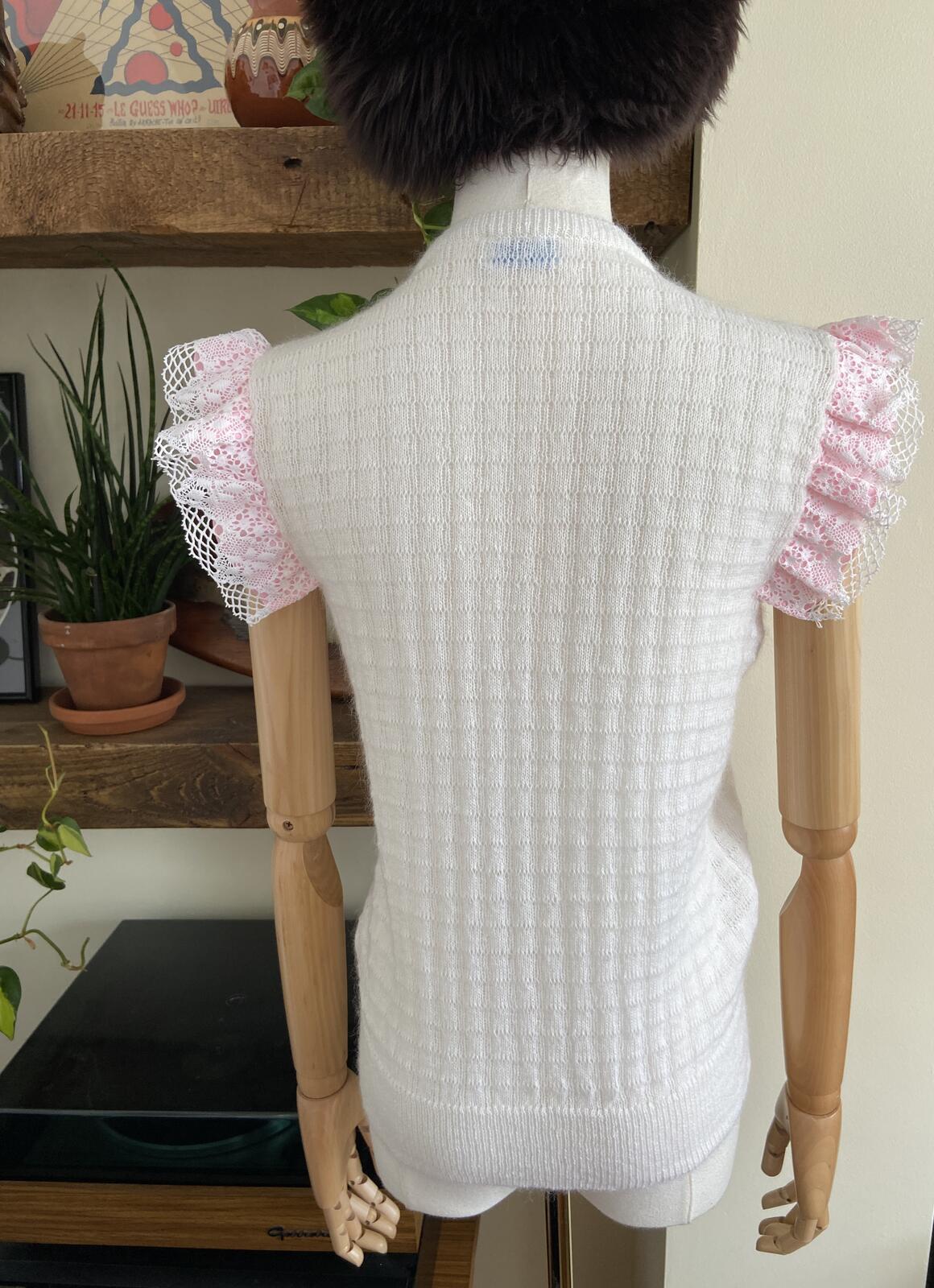 Vintage 1980s White Pink Lace Trim Knit Top
