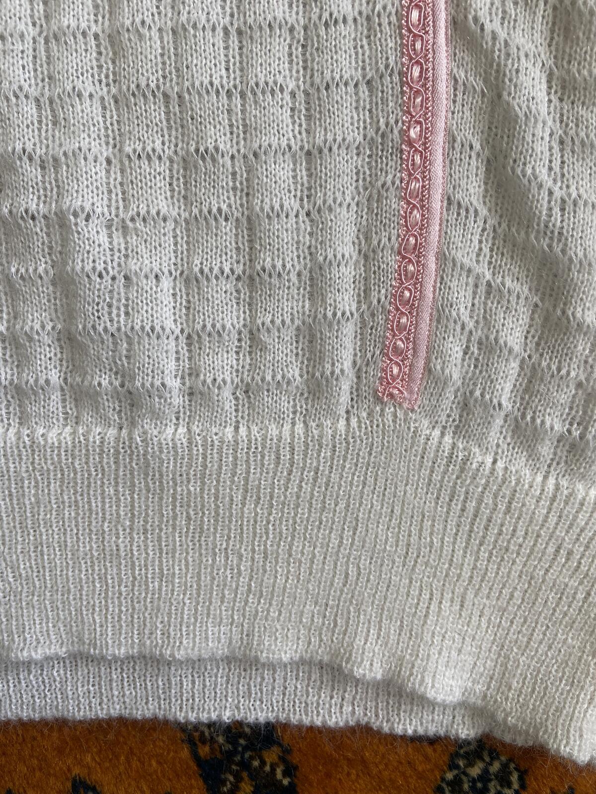 Vintage 1980s White Pink Lace Trim Knit Top