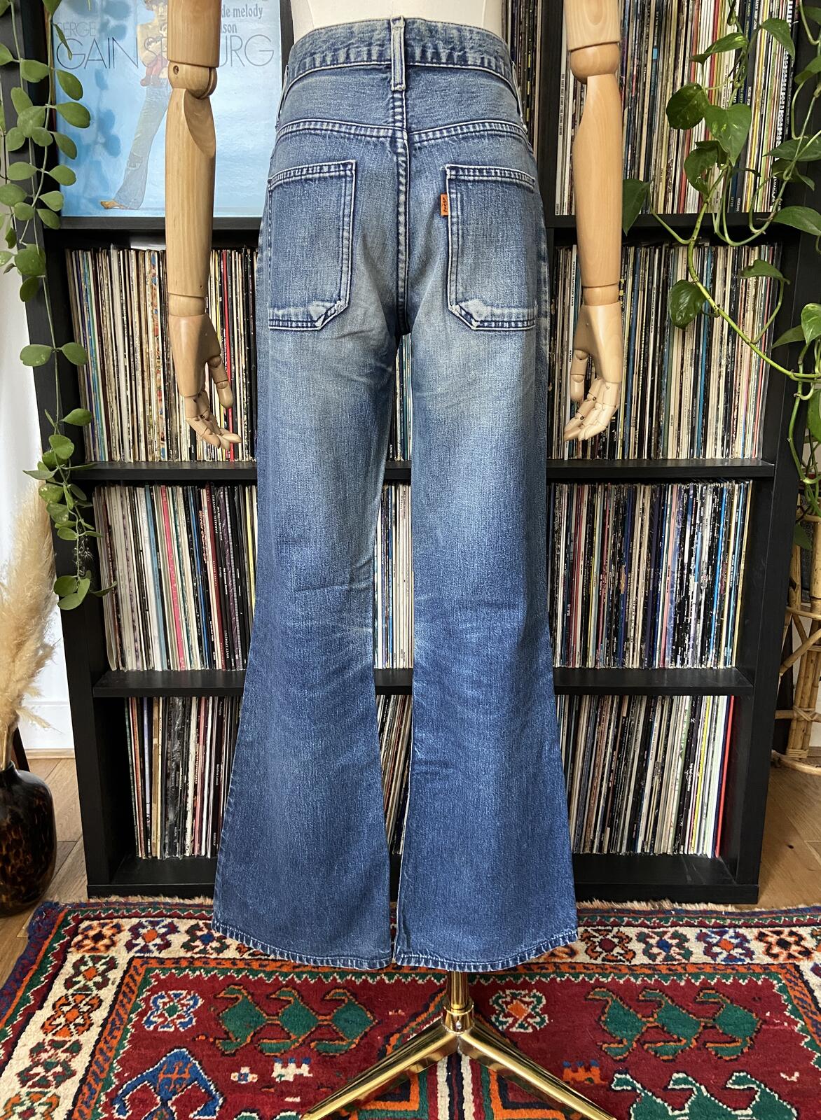Vintage 90s Patch Pocket Flared Levi Jeans W29