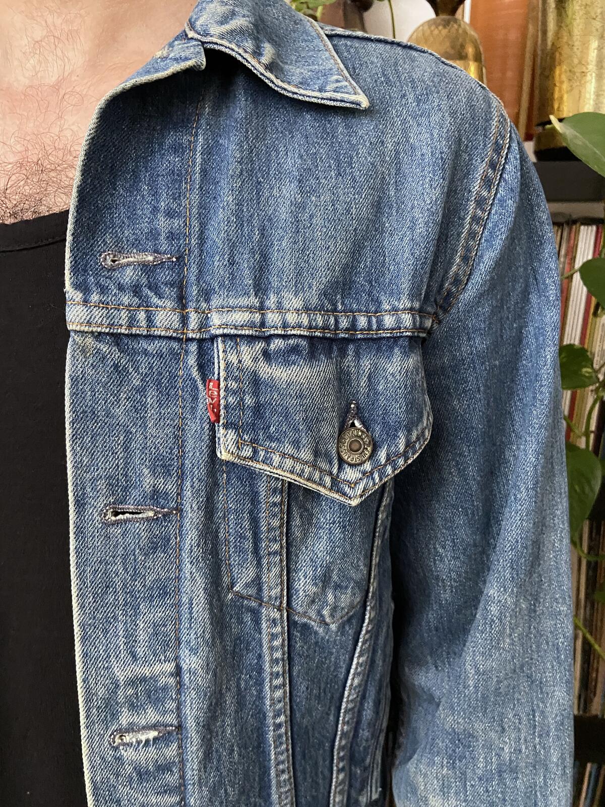 Vintage 1980s Canadian Levi's 70506-0216 Denim Jacket