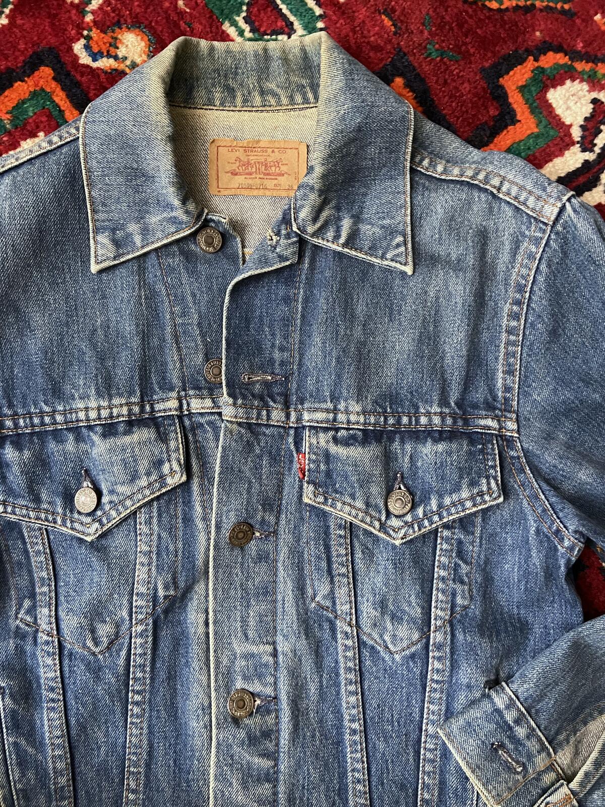 Vintage 1980s Canadian Levi's 70506-0216 Denim Jacket