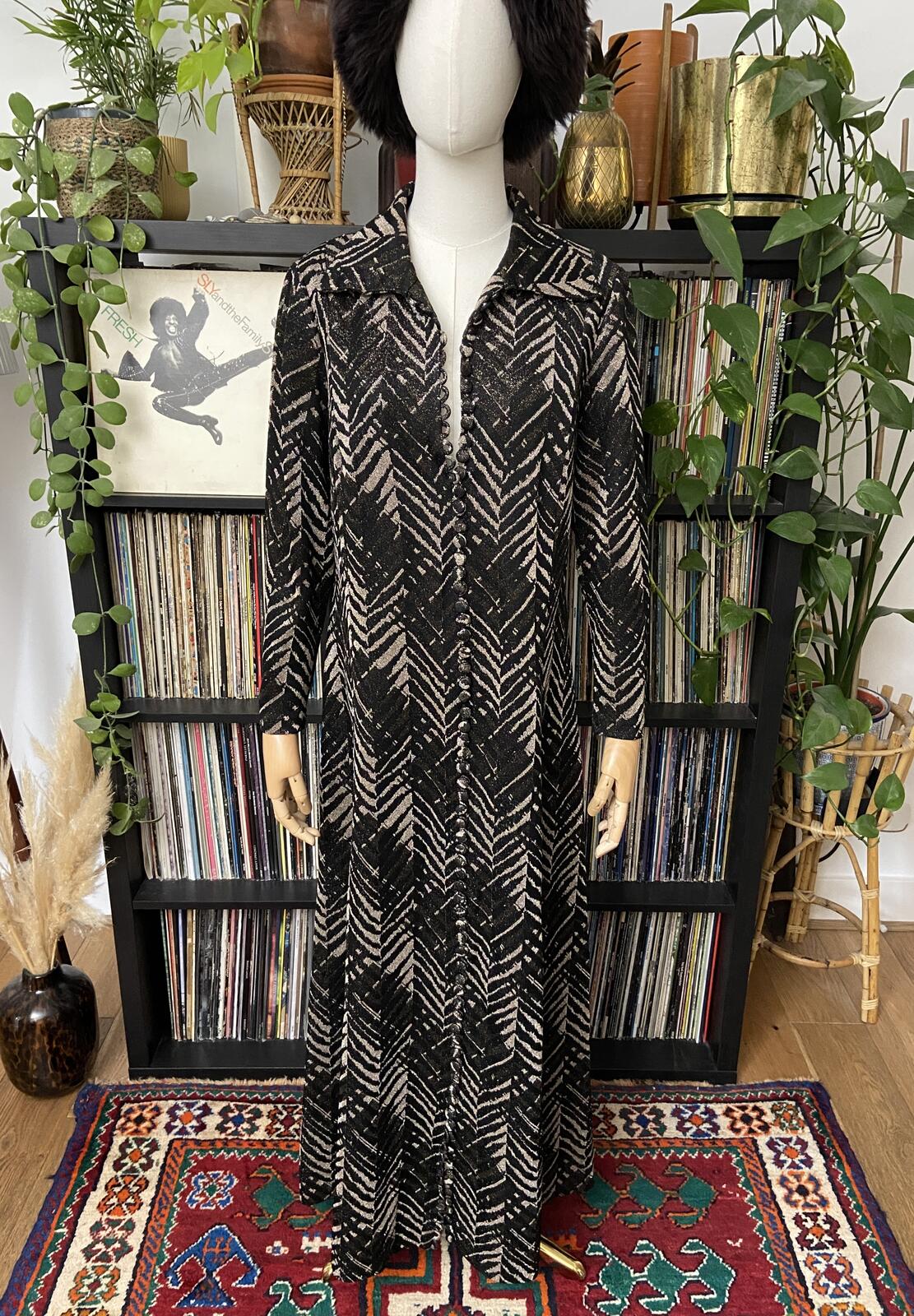 Vintage 1970s Black Gold Dagger Collar Dress