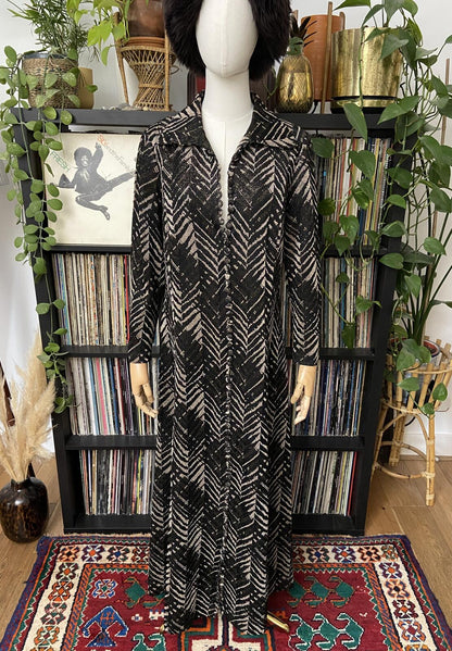Vintage 1970s Black Gold Dagger Collar Dress