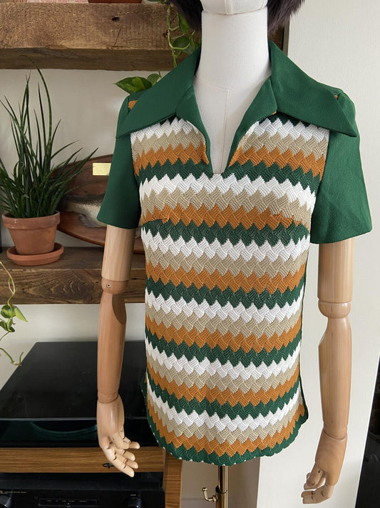 Vintage 1970s Knit Dagger Collar Polo Shirt