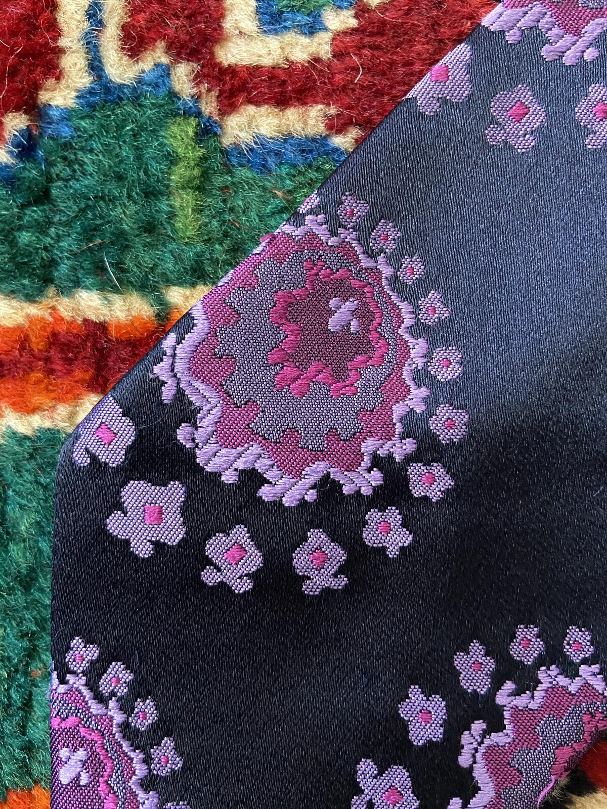 Vintage 1970s Purple & Navy Woven Patterned Tie