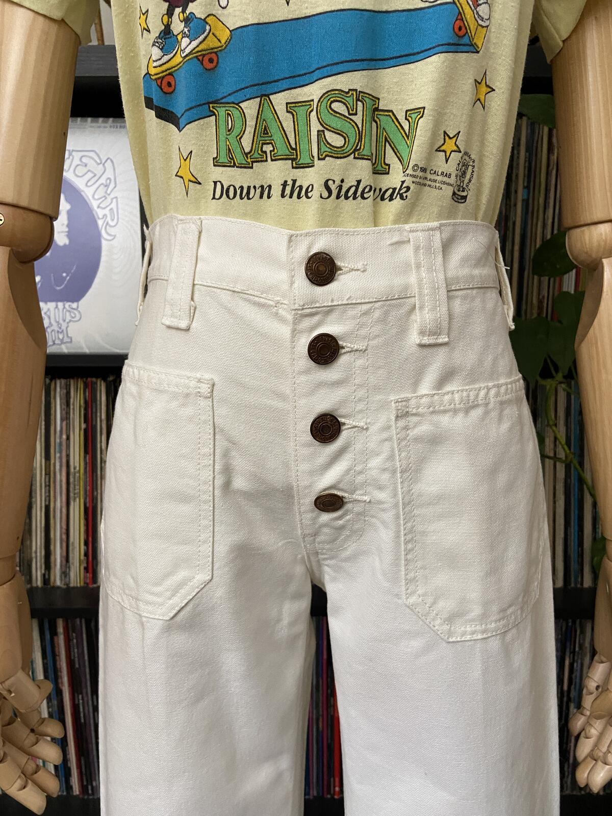 Vintage 1960s Levis Big E White Flared Jeans W29