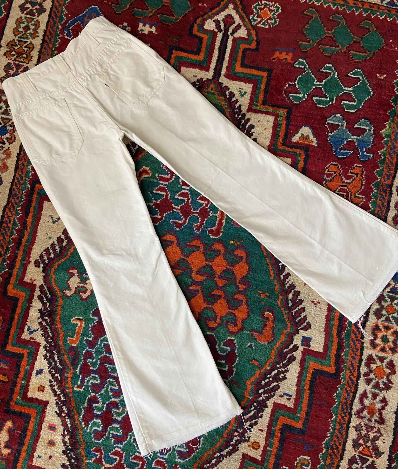Vintage 1960s Levis Big E White Flared Jeans W29