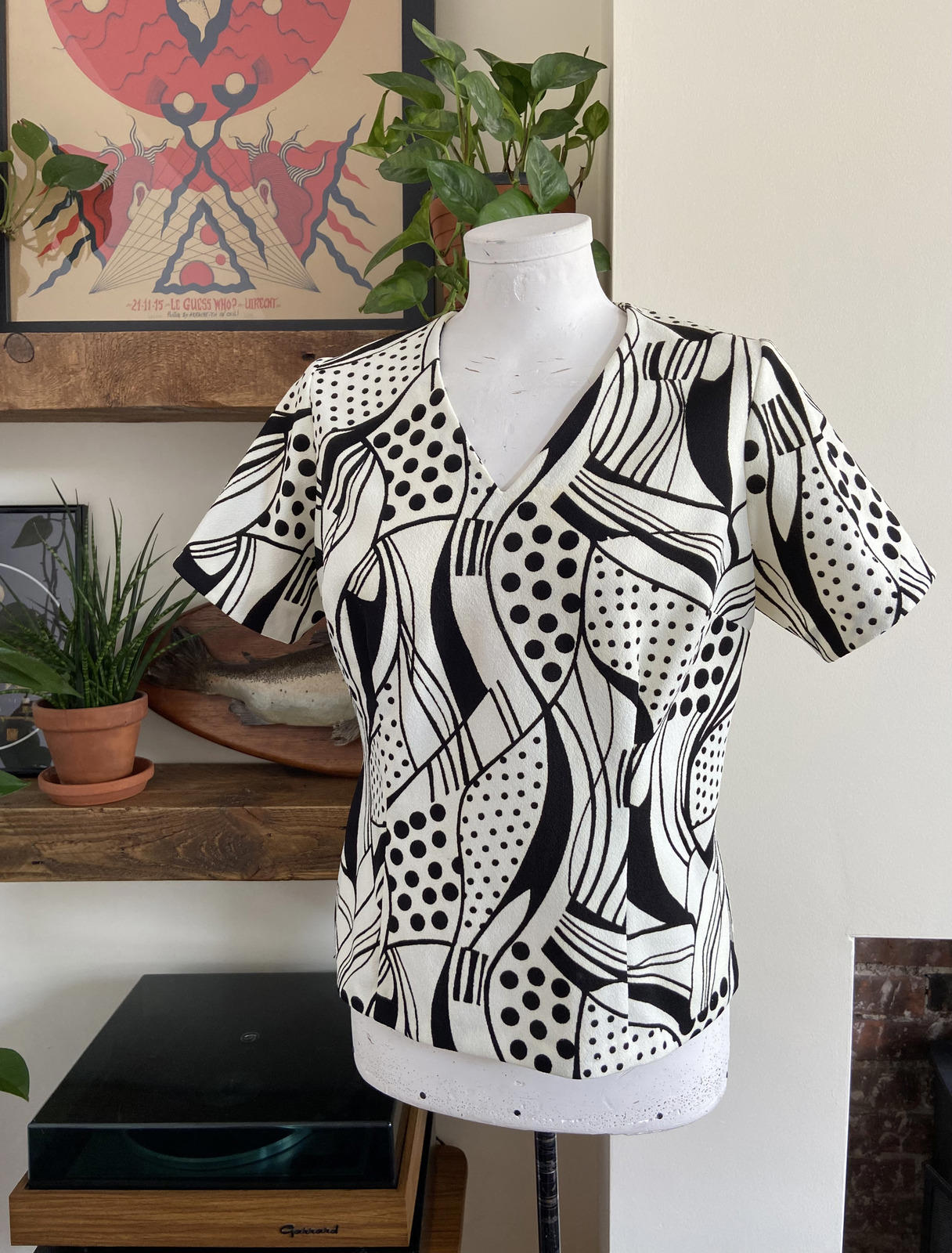 Vintage 1980s Homemade Black White Top