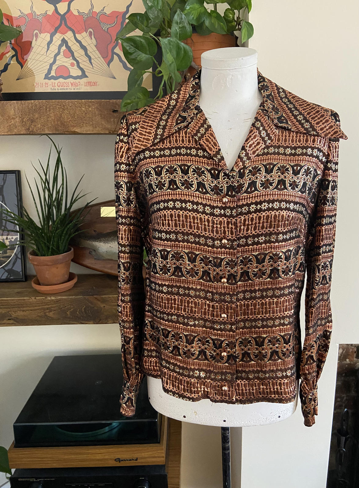 Vintage 1970s Metallic Dagger Collar Shirt