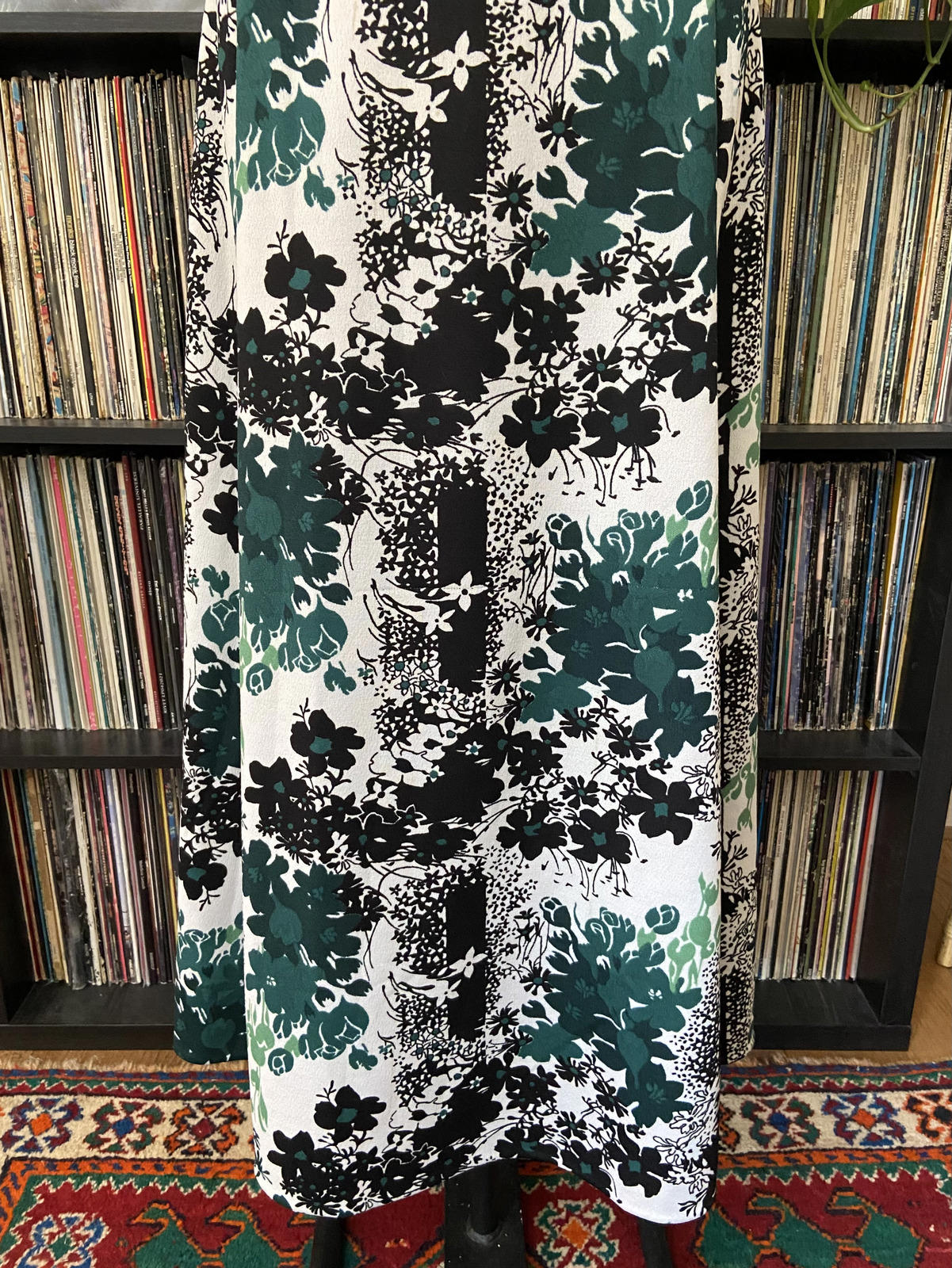 Vintage 1970s White Green Black Maxi Dress