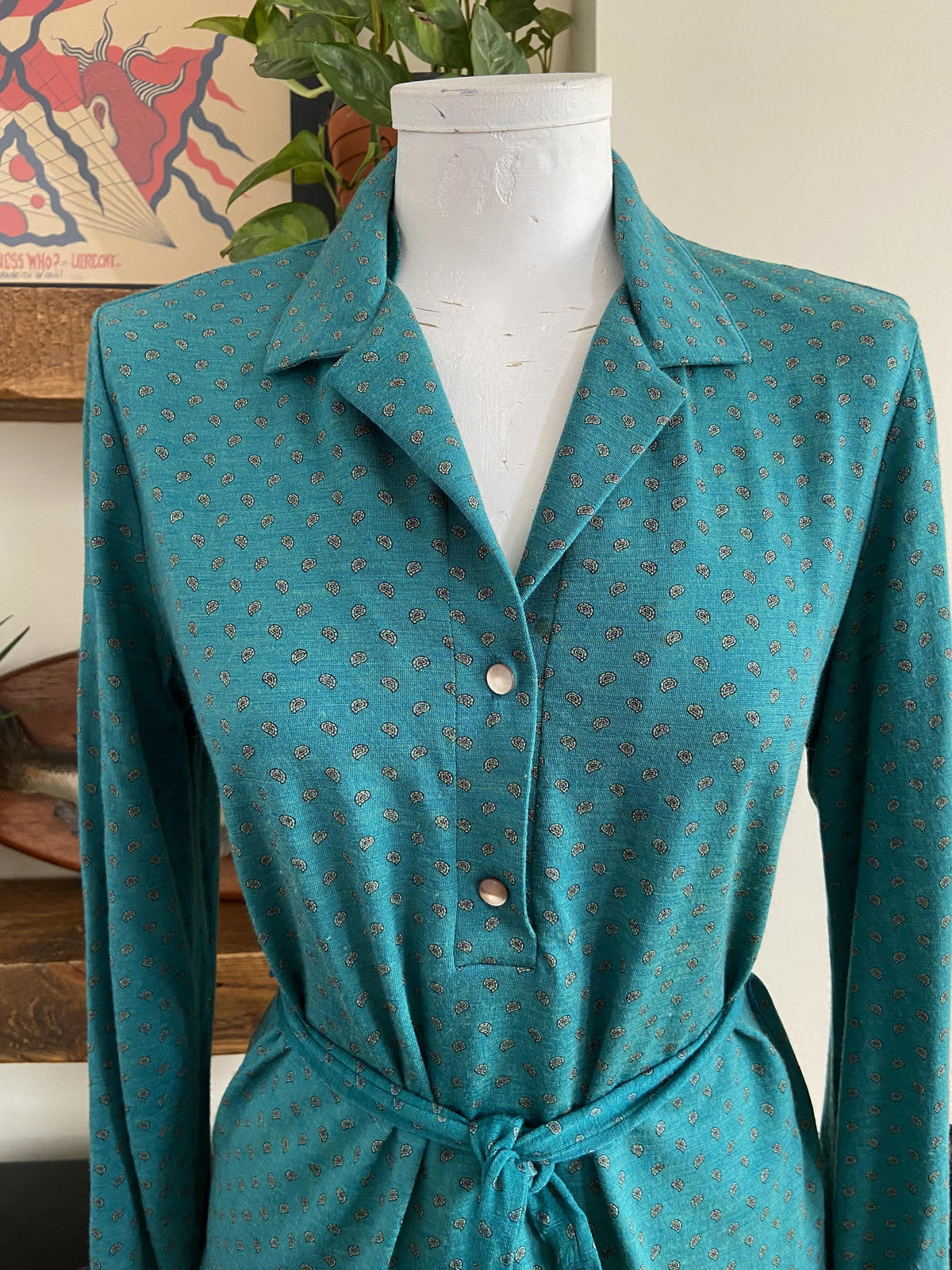 Vintage Italian Green Paisley Tie Top