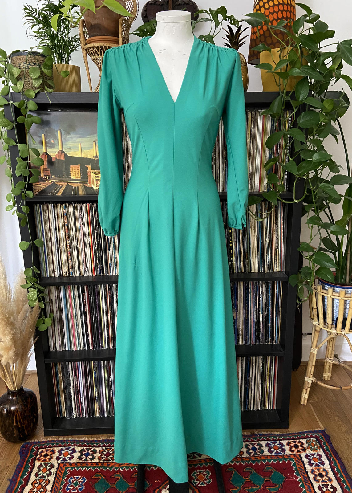 Vintage 1970s Green Ruche Shoulder Maxi Dress