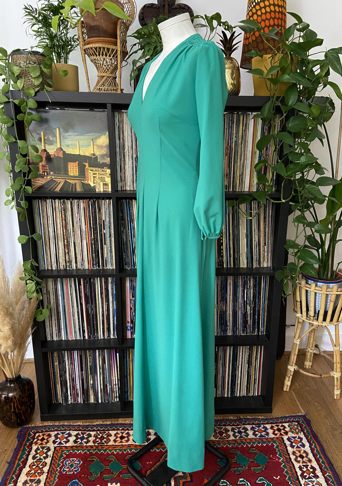 Vintage 1970s Green Ruche Shoulder Maxi Dress