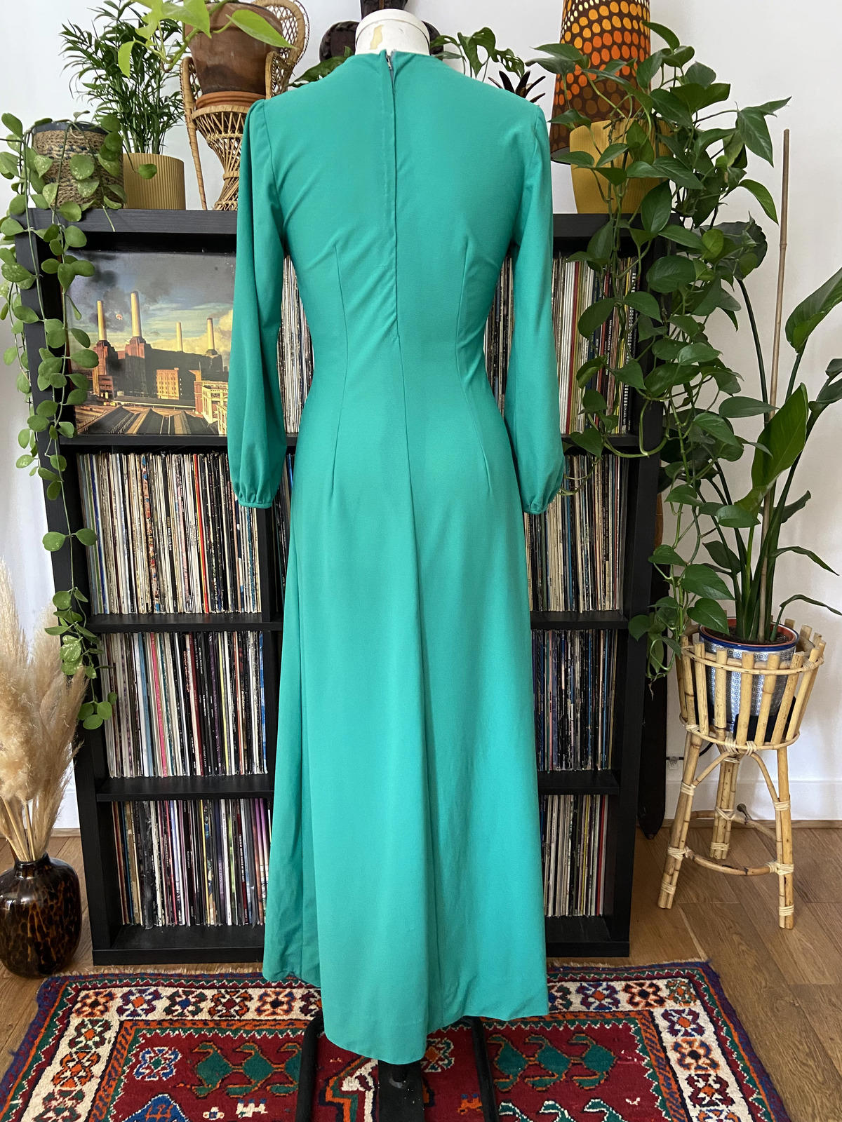 Vintage 1970s Green Ruche Shoulder Maxi Dress