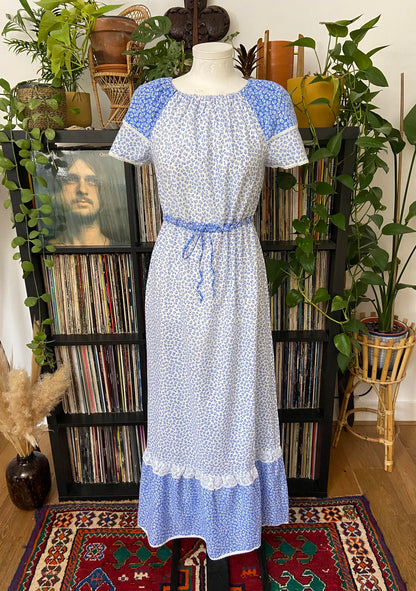 Vintage 1970s Blue Floral Prairie Dress