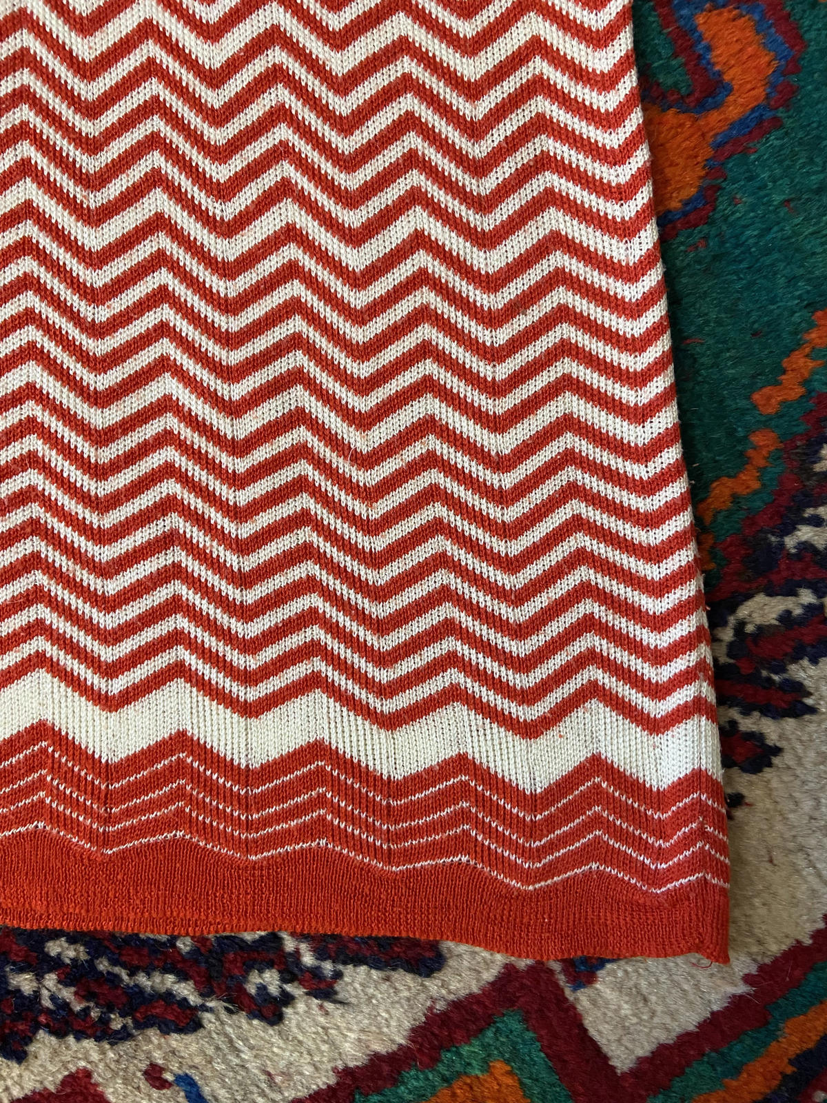 Vintage 1970s Red Zig Zag Short Sleeved Top