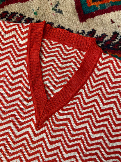 Vintage 1970s Red Zig Zag Short Sleeved Top