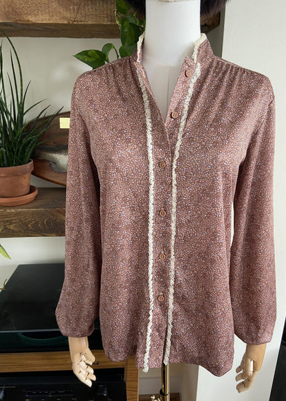 Vintage 1970s Purple Floral Lace Trim Shirt