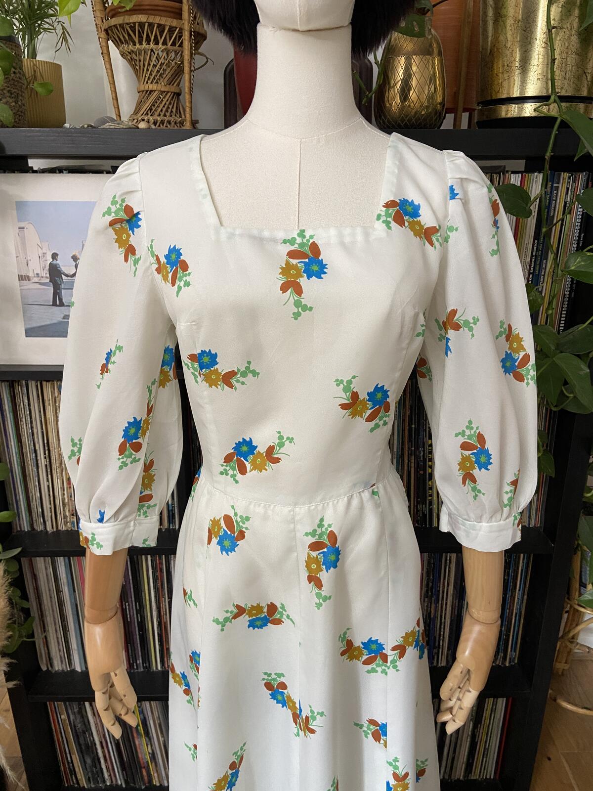Vintage 1970s Cream Floral Maxi Dress