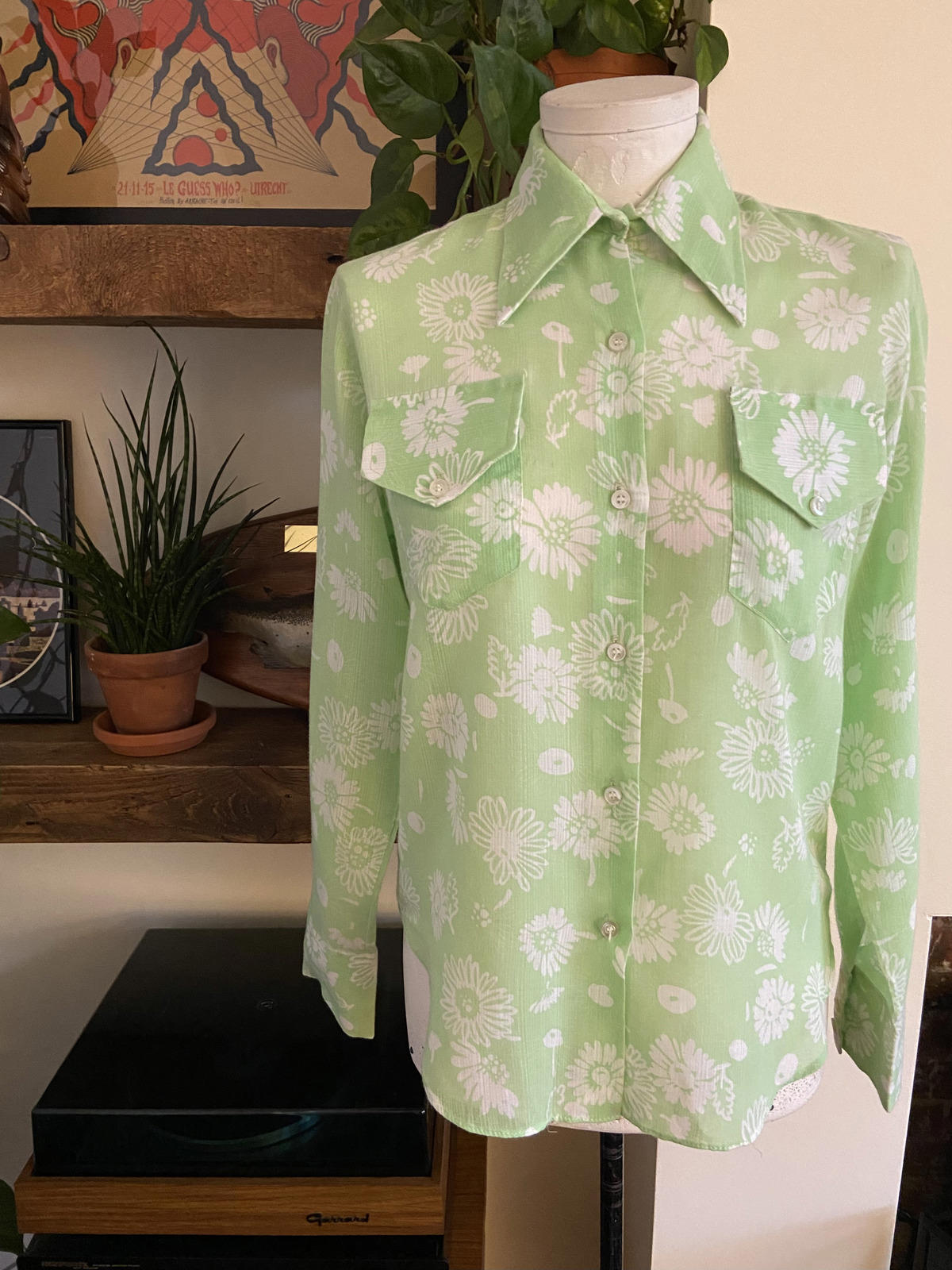 Vintage 1970s Green White Print Shirt