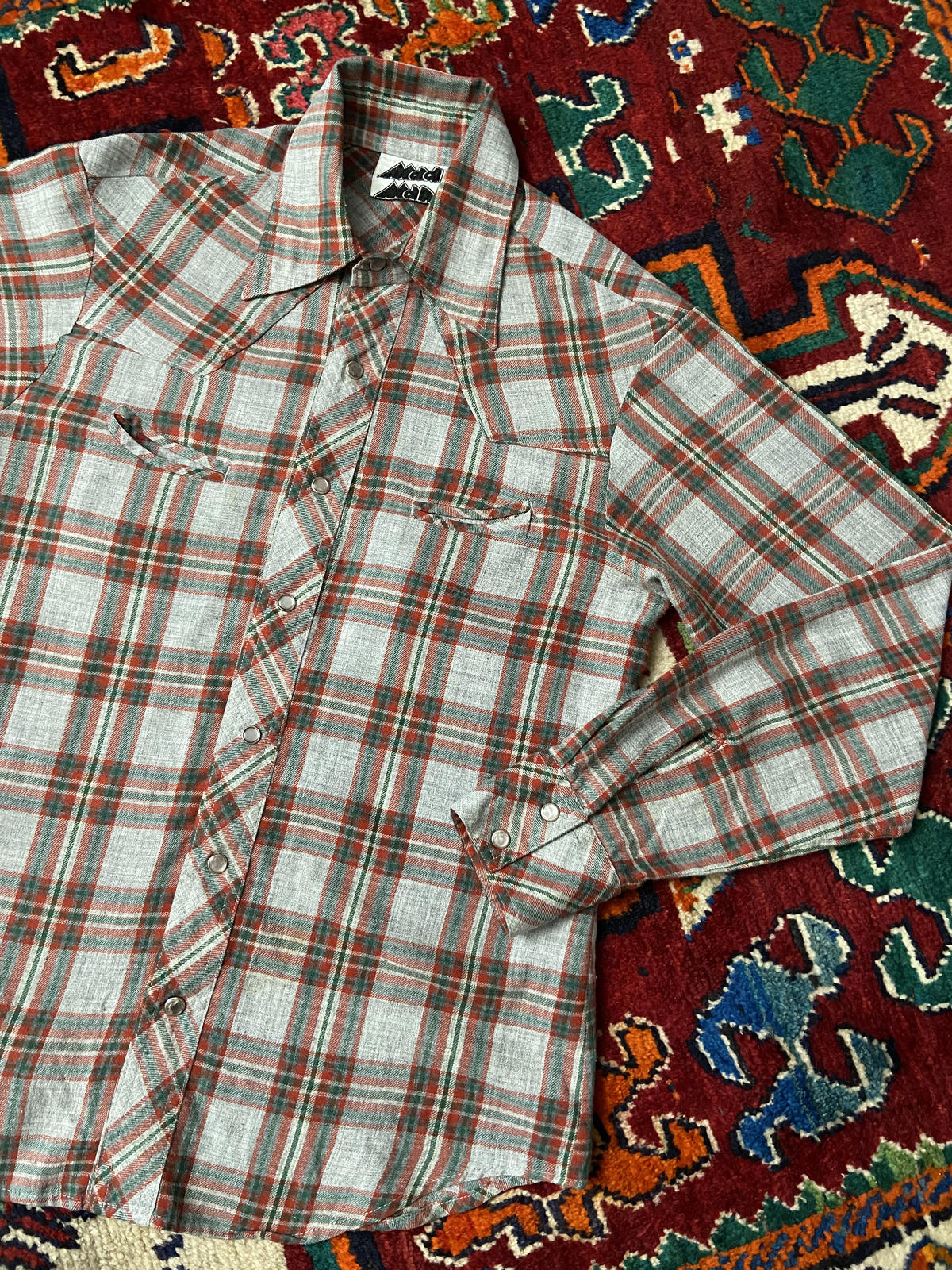 Vintage 1970s Mad Man Dagger Collar Grey Western Shirt