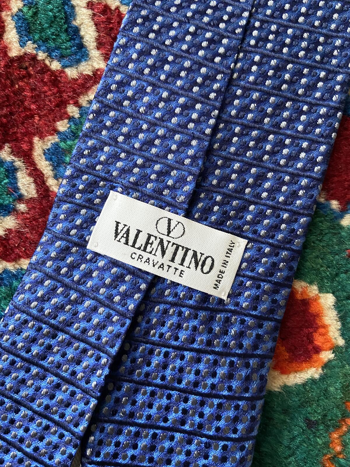 Vintage Valentino Woven Pattern Silk Kipper Tie