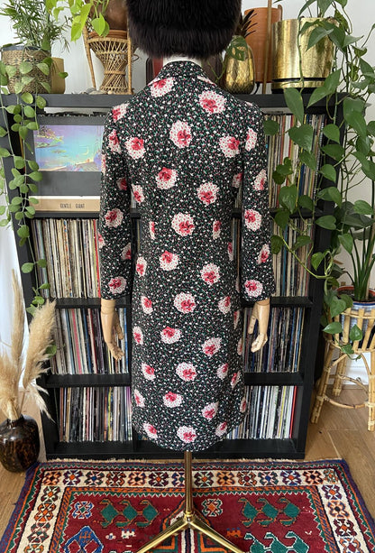 Vintage 1970s Dagger Collar Zip Up Dress