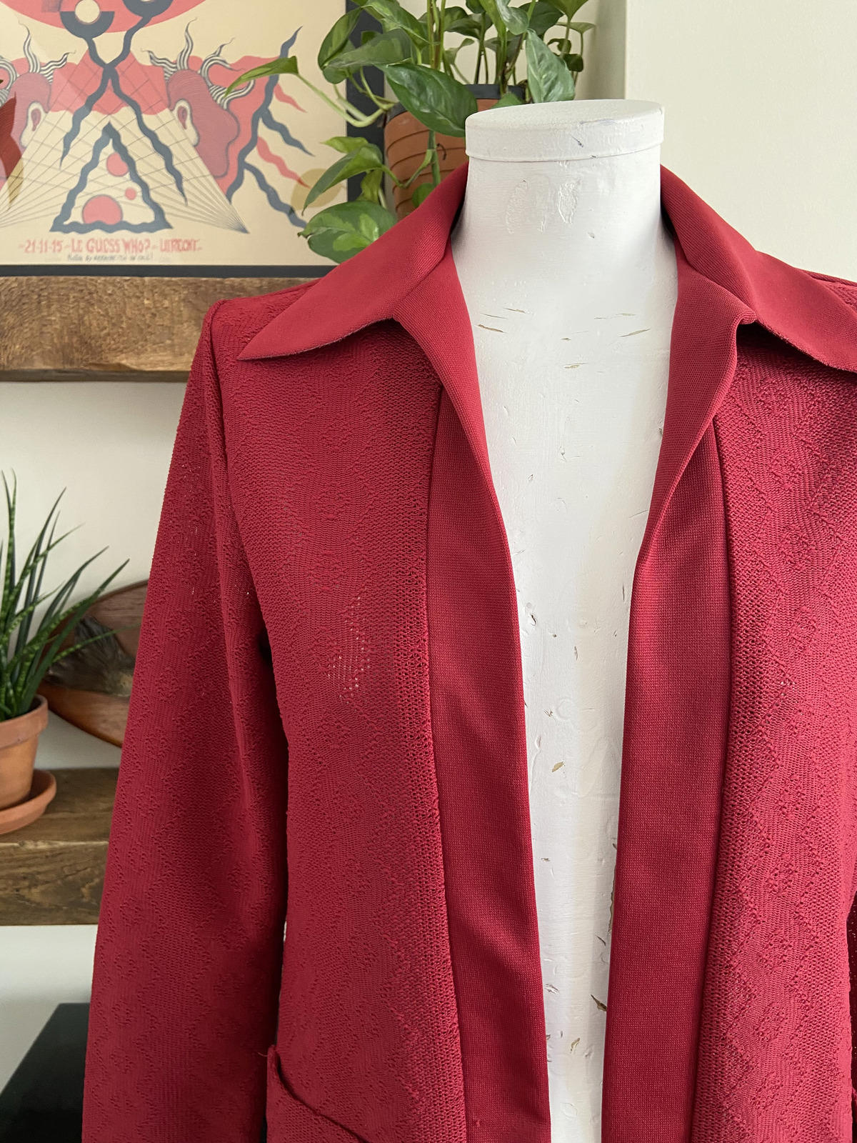 Vintage 1970s Burgundy Dagger Collar Cardigan