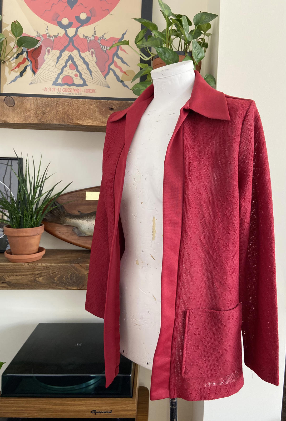 Vintage 1970s Burgundy Dagger Collar Cardigan