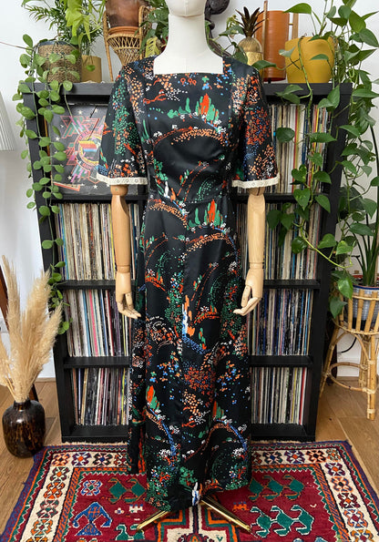 Vintage 1970s Patterned Lace Trim Maxi Dress