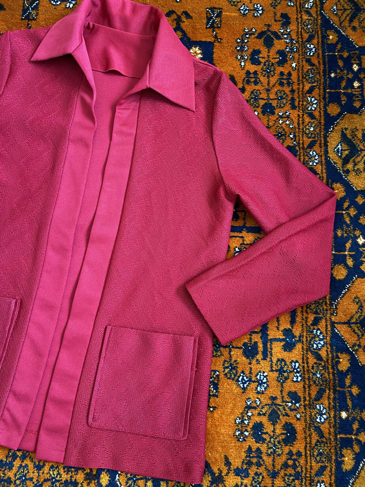 Vintage 1970s Burgundy Dagger Collar Cardigan