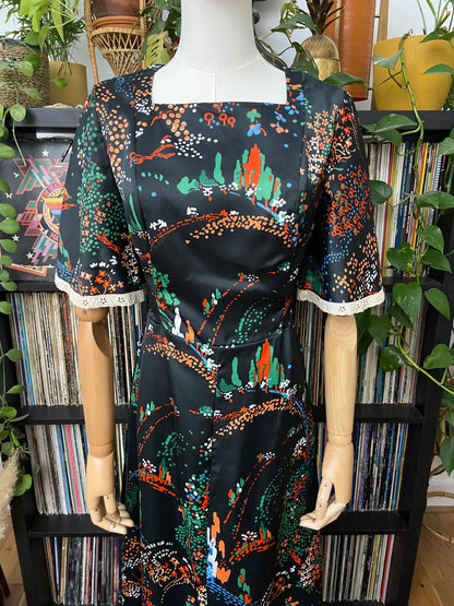 Vintage 1970s Patterned Lace Trim Maxi Dress