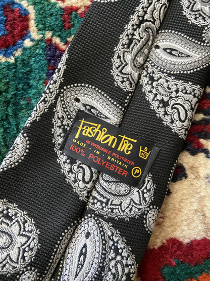 Vintage 1970s Black & Grey Paisley Woven Kipper Tie