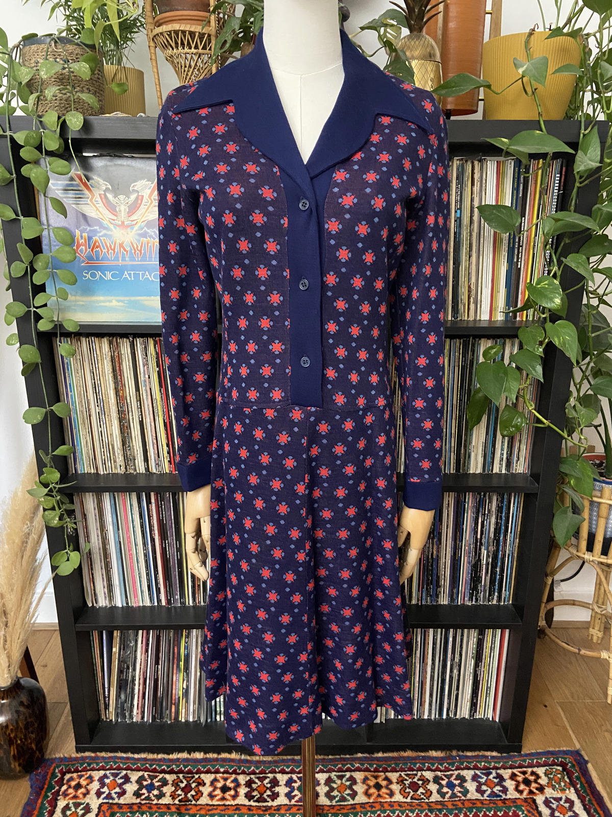 Vintage 1970s Navy Red Knit Dagger Collar Dress