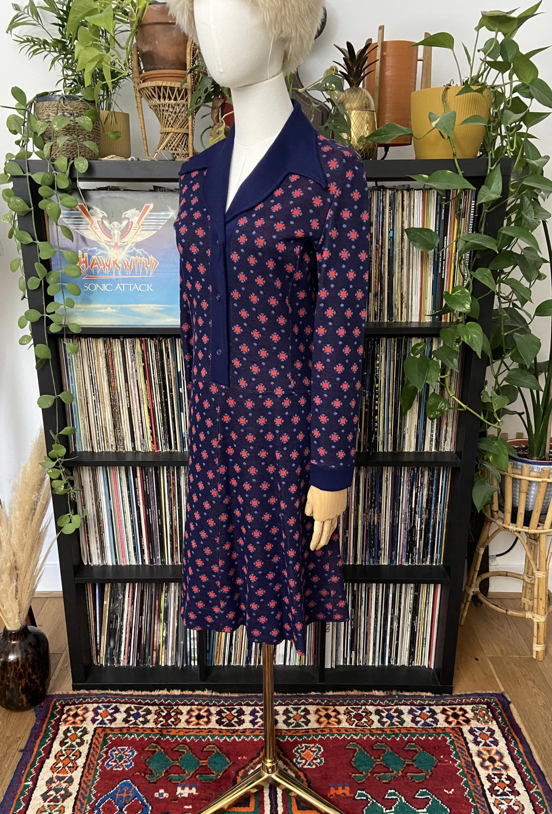 Vintage 1970s Navy Red Knit Dagger Collar Dress