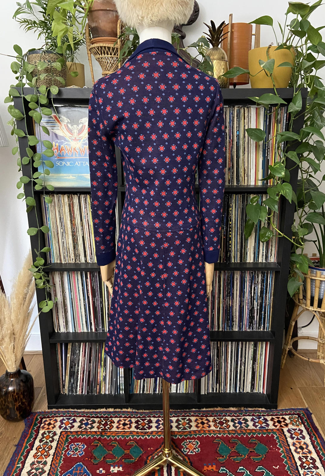 Vintage 1970s Navy Red Knit Dagger Collar Dress