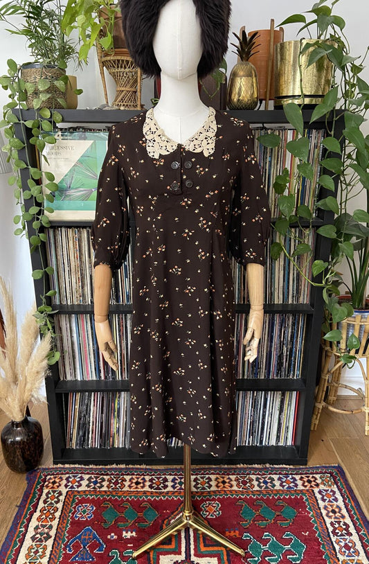 Vintage Brown Floral Lace Collar Tea Dress