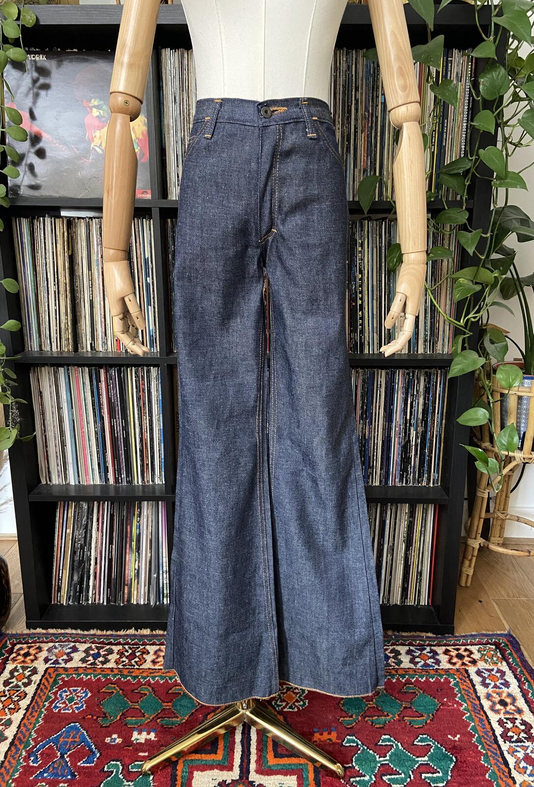 Vintage 1970s Roy Rogers Deadstock Bell Bottom Jeans W26