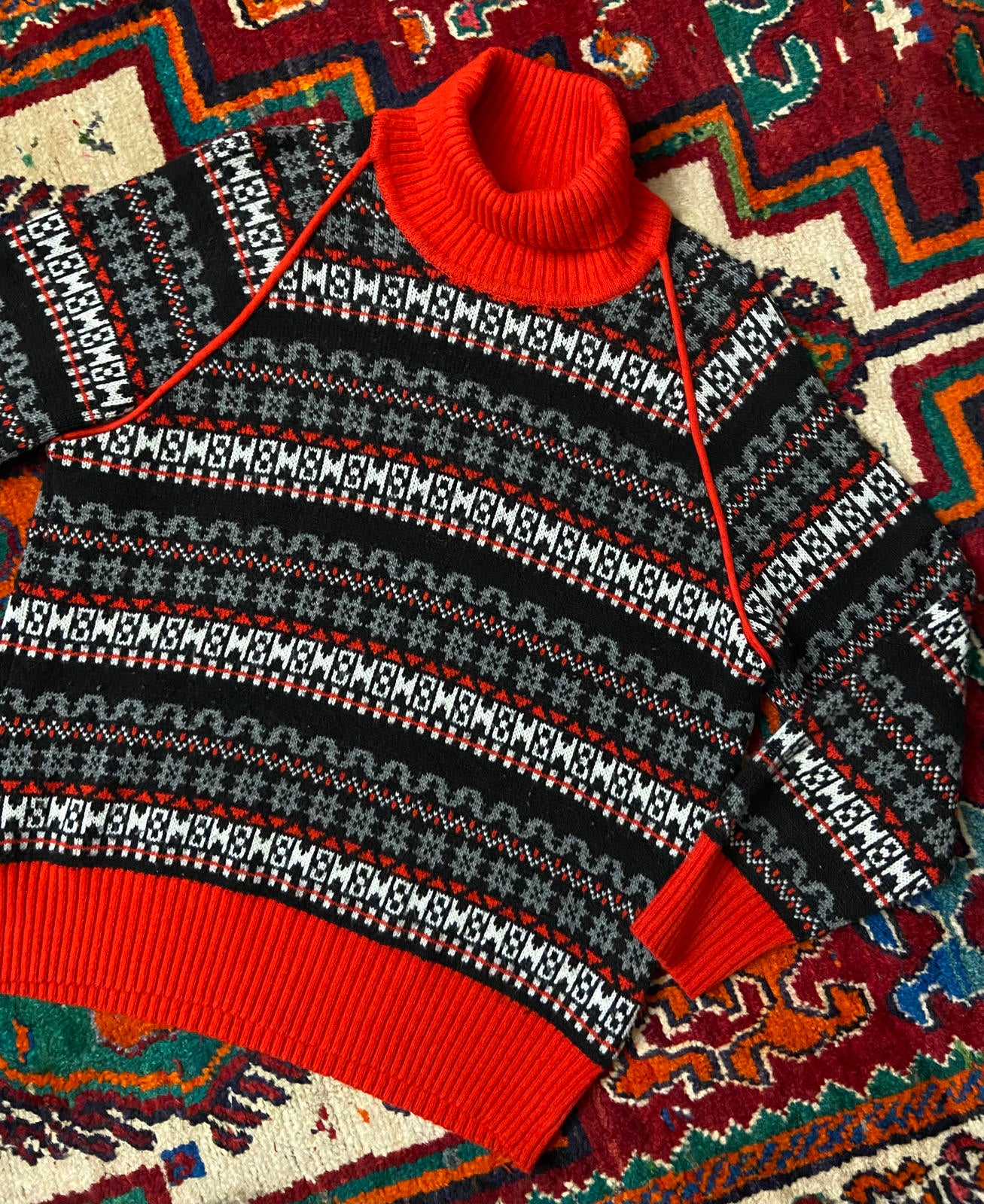 Vintage Red Printed Turtleneck Jumper